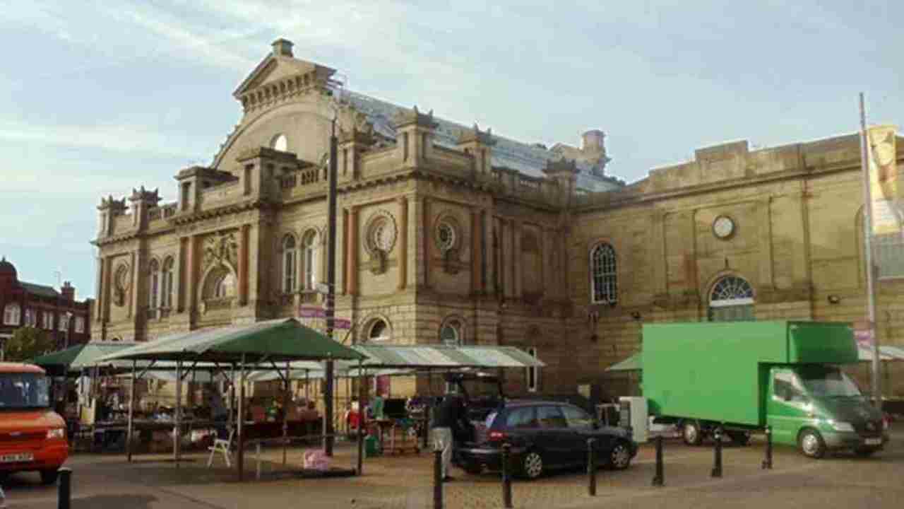 Doncaster Wool Market: Wool and Culinary Delights